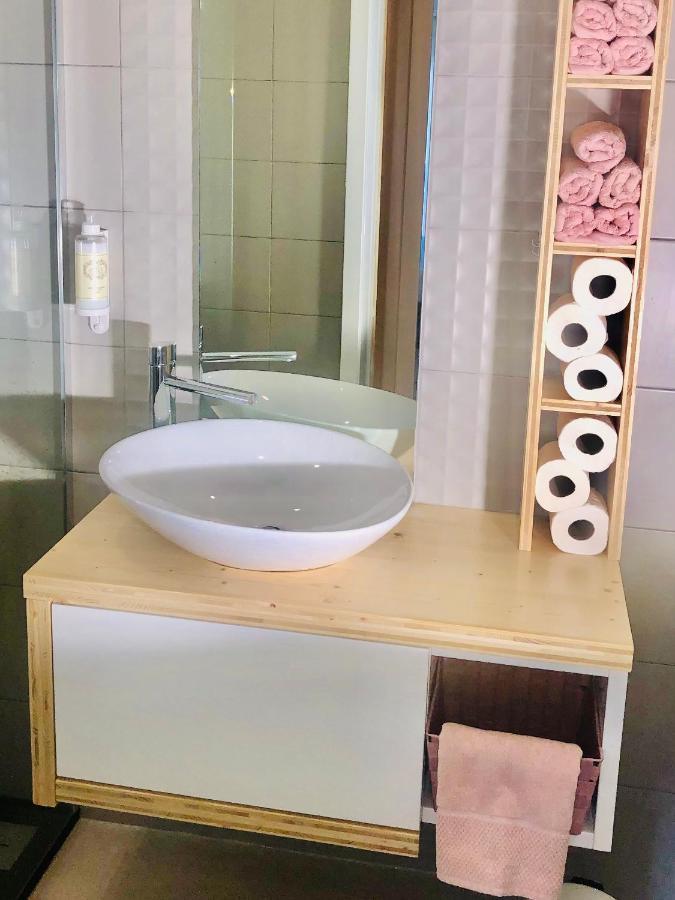 Apartamento T1 No Centro Te-U ตอร์เรส เวดรัส ภายนอก รูปภาพ